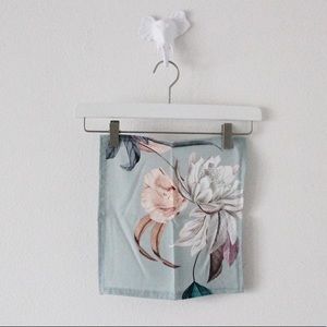 NWT HANDMADE Floral Pocket Square Made by Me #6 L889